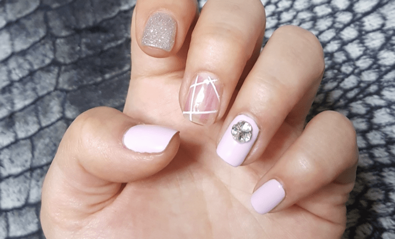 Request Free Nail Wraps