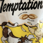 FREE TEMPTATIONS™ Cat Treats Sample (Request Yours Now)