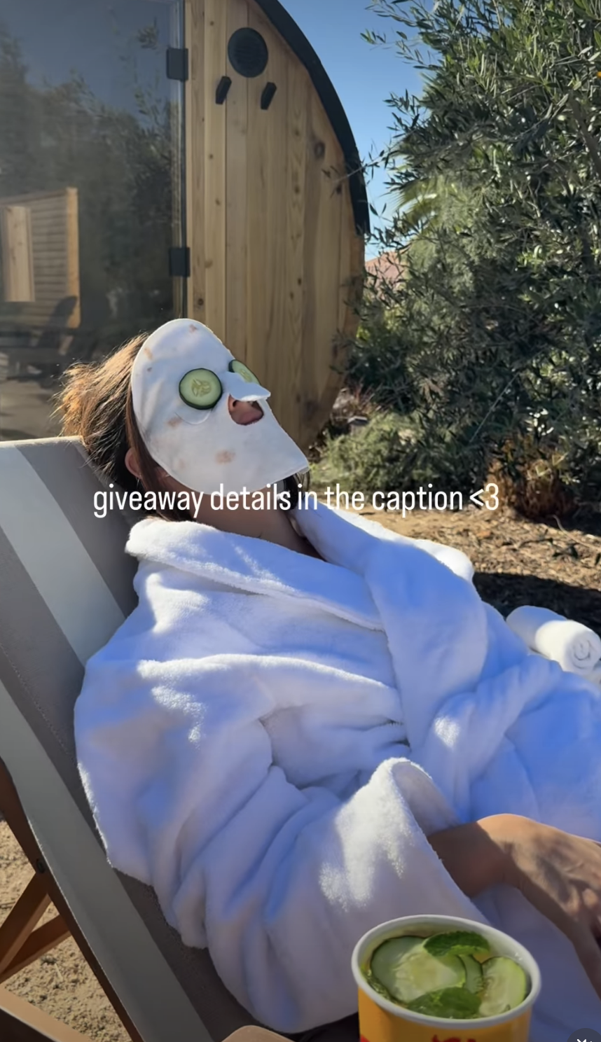 El Pollo Loco Tortilla Towel Mask Giveaway