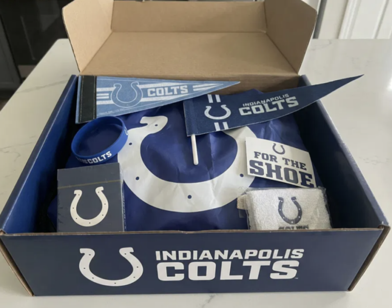 Score a Free Indianapolis Colts Fan Pack