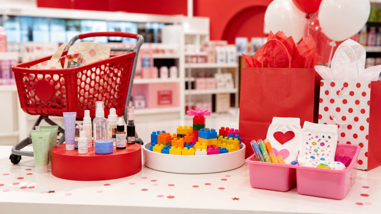 Free Target Events: Weekend Giveaways, Samples and Make-and-Takes